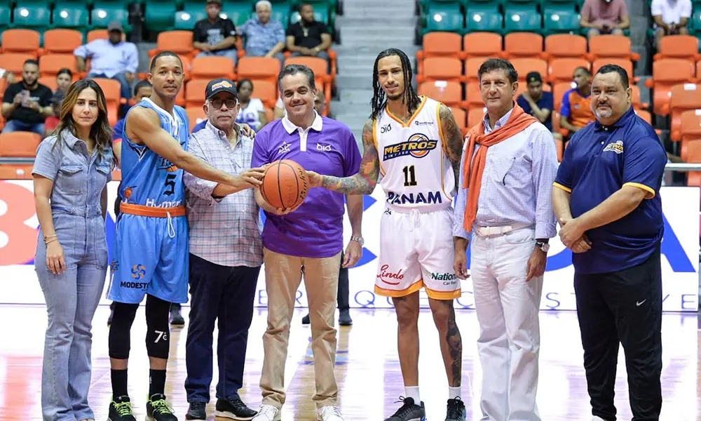 Los cinco veces campeones, Metros de Santiago, se impusieron 87-75 a los Titanes del Sur en la continuación de la serie regular de la “Súper Liga” de la Liga Nacional de Baloncesto (LNB). El partido se disputó en la Gran Arena del Cibao doctor Óscar Gobaira, donde los equipos participantes compiten por la codiciada Copa Banreservas.