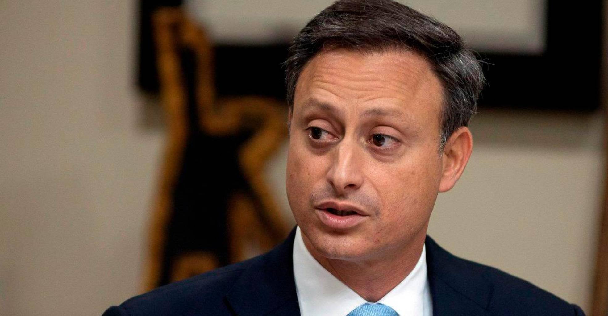 El Segundo Tribunal Colegiado varió la medida de coerción que pesa en contra del ex procurador de la República, Jean Alain Rodríguez, ordenando el cese del arresto domiciliario y el retiro del grillete electrónico.