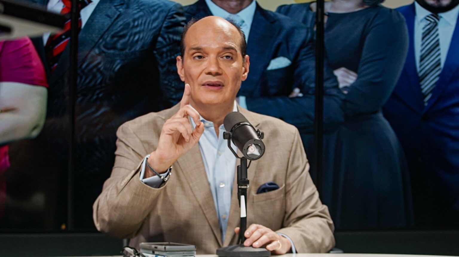 El dirigente político y presidente del Partido Esperanza Democrática (PED), Ramfis Domínguez Trujillo, se refirió este pasado jueves a las difamaciones de las que muchos han sido víctimas a través de los medios de comunicación, incluyéndole, asegurando que, en su caso, quienes lo difamaron fue porque no les dio dinero.