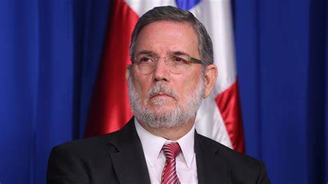 Los restos de Roberto Rodríguez Marchena, portavoz y director general de Comunicación durante el Gobierno del expresidente Danilo Medina, serán expuestos a partir de este jueves 8 de mayo en la funeraria Blandino de la Abraham Lincoln en Santo Domingo.