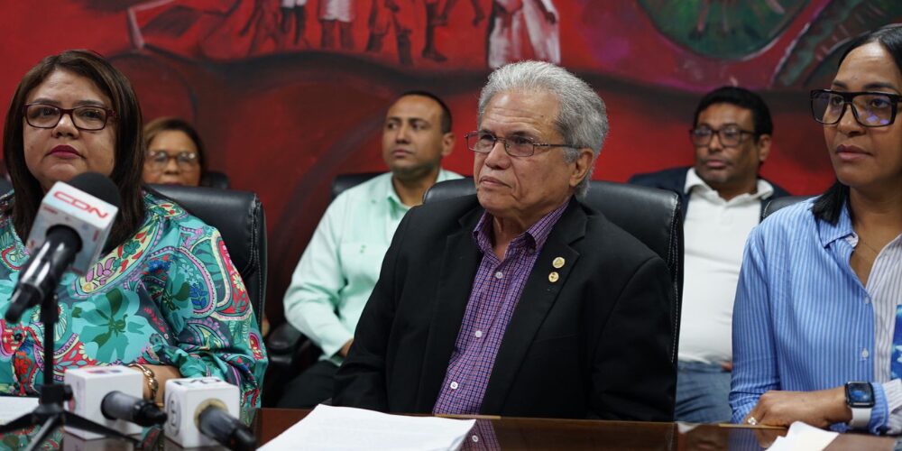 El Colegio Médico Dominicano (CMD), ratificó su paro nacional de 48 horas para este miércoles 14 y jueves 15 de mayo en todos los hospitales públicos del país.