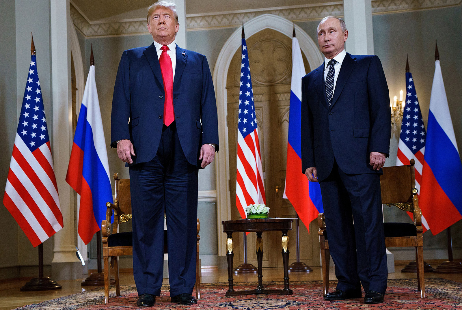 El presidente de Estados Unidos, Donald Trump, anunció este sábado que llamará el próximo lunes a su homólogo ruso, Vladímir Putin, y luego al ucraniano, Volodímir Zelenski, para negociar el fin de la guerra de Ucrania.
