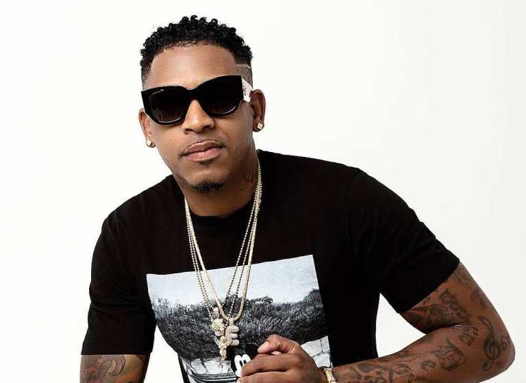  La separación entre los artistas urbanos Toxic Crow y La Insuperable continúa generando controversia en el ámbito del entretenimiento dominicano. Este viernes, Toxic Crow emitió un mensaje dirigido a su exesposa, en el que defendió su papel como padre y esposo durante los 17 años que compartieron juntos.
