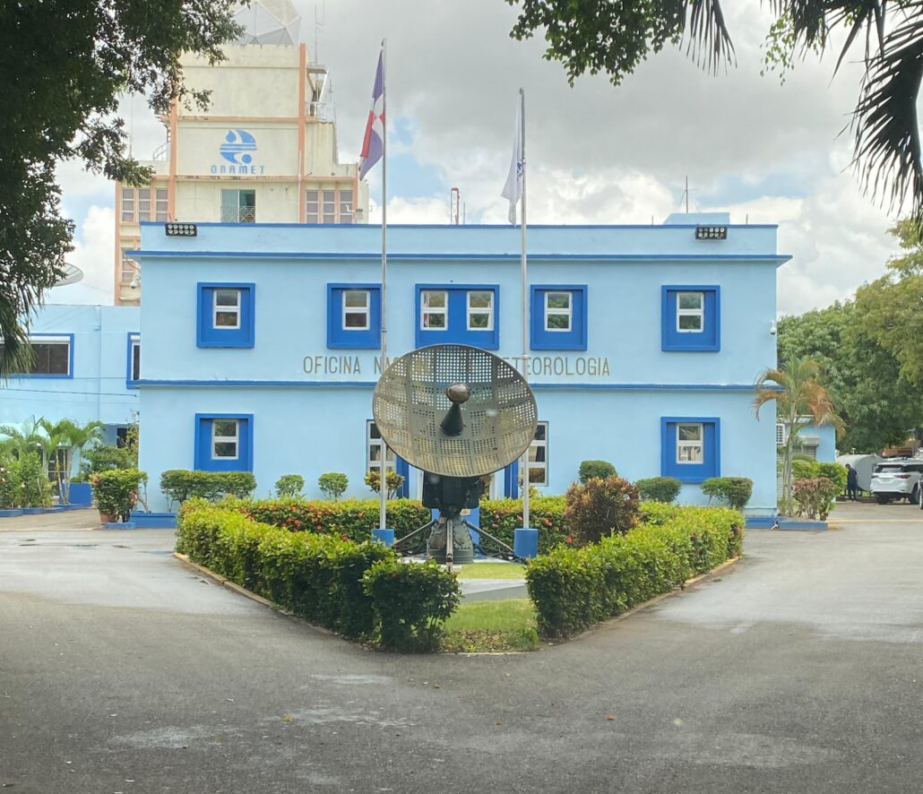 El Instituto Dominicano de Meteorología (Indomet) informó que para este jueves se esperan algunas lluvias débiles, aisladas y pasajeras en horas de la mañana sobre el litoral atlántico.