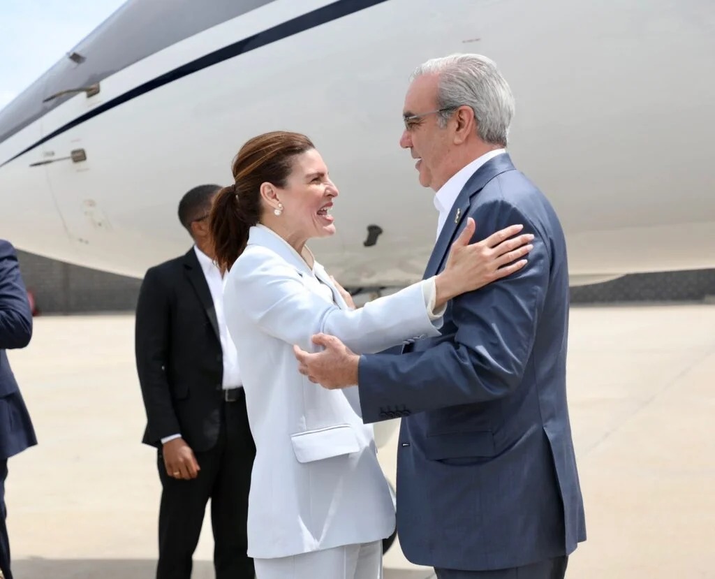 El presidente Luis Abinader arribó a Washington D.C. a las 2:15 de la tarde, donde sostendrá una reunión bilateral con el secretario de Estado de los Estados Unidos de América, Marco Rubio.