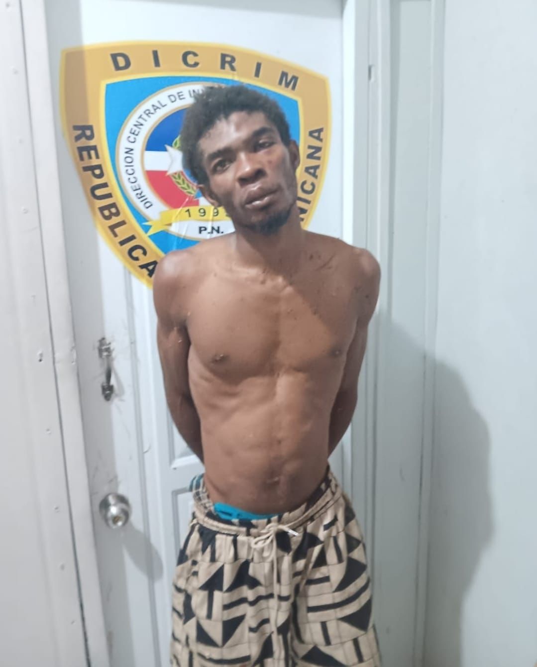 Residentes en Villa Vásquez,  Montecristi, retuvieron al haitiano conocido como Nito presunto responsable de la muerte del ganadero Bienvenido Acosta, en el distrito municipal de Estero Hondo, Puerto Plata.
