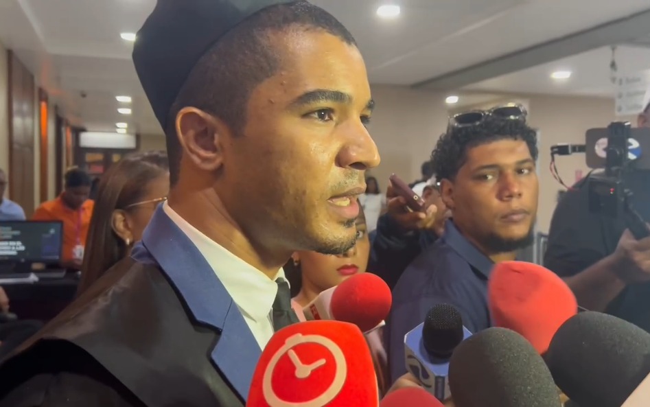 El abogado Jean Cristofer Pérez, representante legal de la familia de Joshua Fernández, declaró este martes que la sentencia que condenó a Wesly Vicent Carmona (“El Dotolcito”) y Alison de Jesús Pérez Mejía (“Chiquito”) debe ser ratificada por la Suprema Corte de Justicia.