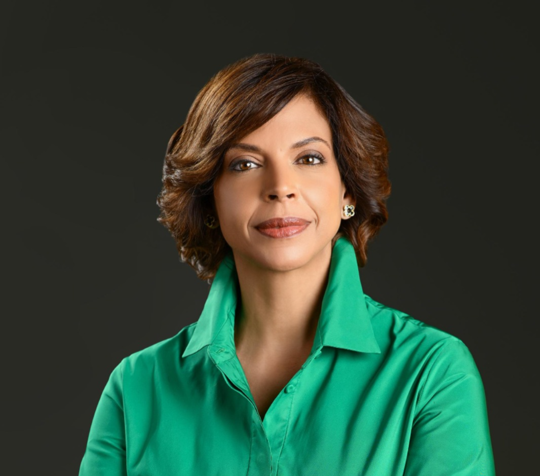 La reconocida periodista y documentalista Amelia Deschamps regresa a la televisión nacional este lunes 19 de mayo al sumarse al equipo del matutino El Día que dirige la periodista Edith Febles y que forma parte del contenido diario que aporta Telesistema, canal 11, al fortalecimiento del sistema democrático y al desarrollo de la sociedad dominicana.