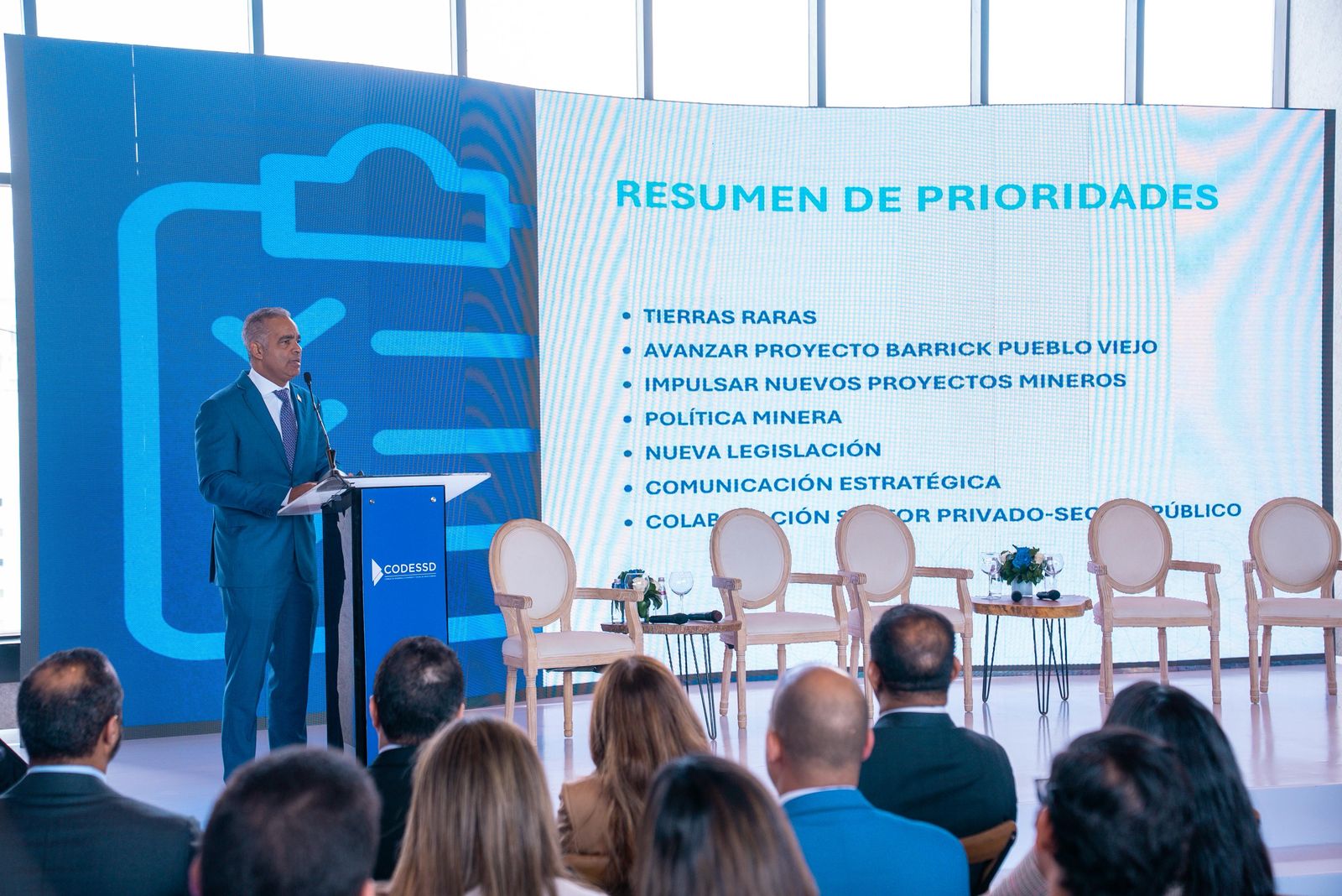 Con el objetivo de fomentar una conversación franca y plural sobre el presente y el futuro de la minería en República Dominicana, el Consejo de Desarrollo Económico y Social de Santo Domingo (CODESSD) celebró el panel “Minería: ¿Progreso o Conflicto?”, un espacio que reunió a representantes del sector público, la empresa privada, la academia y la sociedad civil.