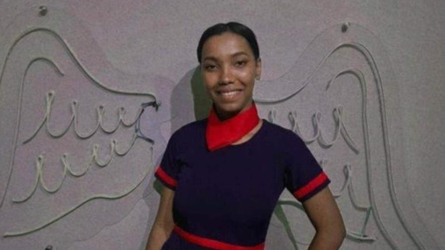 Tras una rigurosa labor investigativa, fue arrestado este miércoles Yúnior Lazarito Sánchez, de 26 años, señalado como el presunto autor del asesinato de Paula Santana Escalante, una joven de 23 años cuyo cuerpo sin vida fue hallado con signos de violencia en una alcantarilla de la empresa ubicada en la Zona Franca de Las Américas.