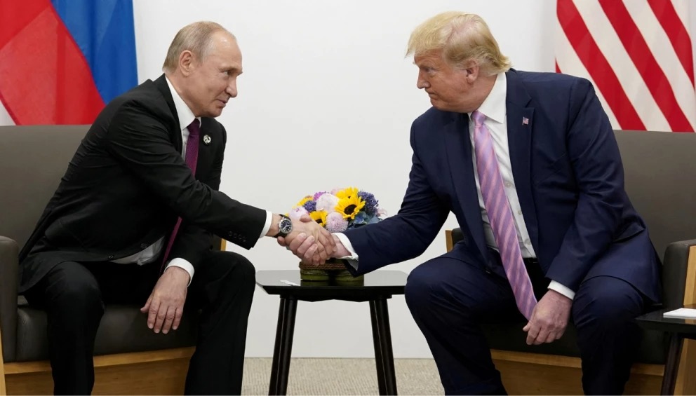 El presidente Donald Trump sorprendió al mundo al anunciar que Rusia y Ucrania comenzarán conversaciones para un alto al fuego.