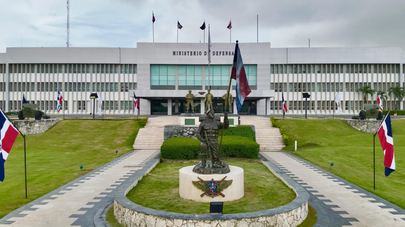 A las cuatro de la tarde de este miércoles, la atención del país estará centrada en la reunión que sostendrán las cuatro personas que han gobernado la República Dominicana desde 1996, para discutir sobre la crisis política, social y económica “sin precedentes” que afecta a Haití.