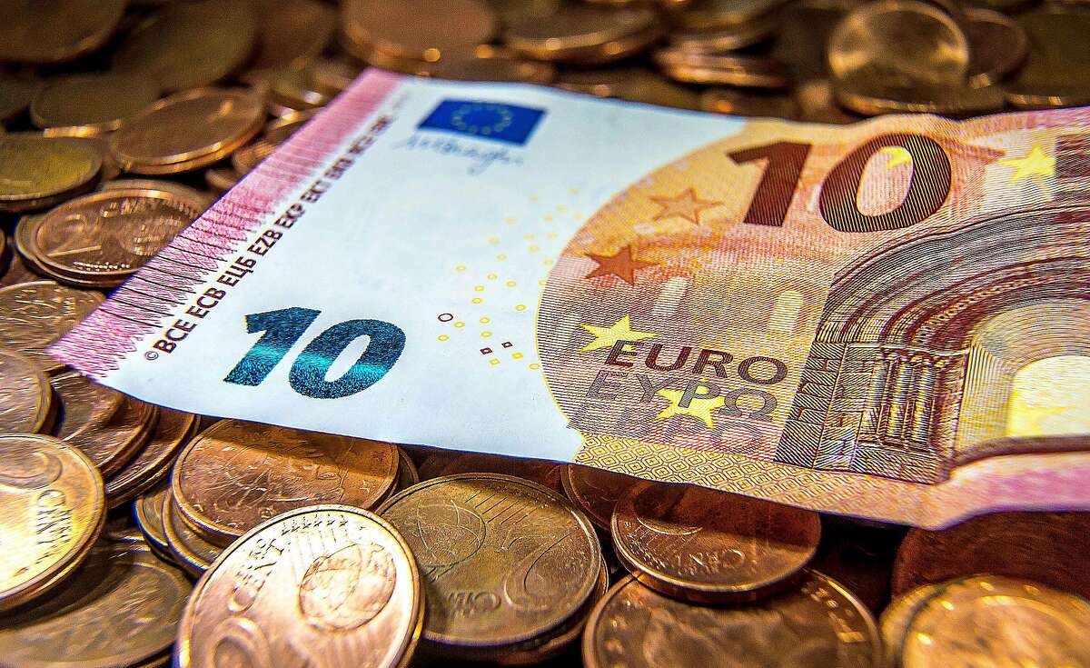 El precio del euro en República Dominicana de este martes 24 junio de 2025, experimenta una ligera variación en su cotización frente al peso dominicano, según las tasas fijadas por los principales bancos del país.
