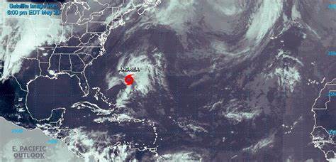 El Centro Nacional de Huracanes (CNH) informó este martes que se formó la primera tormenta tropical de la temporada de huracanes de este año en el océano Atlántico.