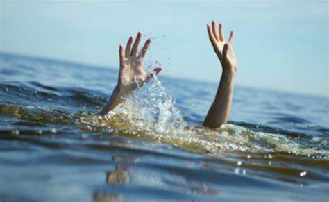 Dos jóvenes perdieron la vida ahogados en el balneario Las 7 Aguas del río Guayubín, del municipio de Sabaneta.