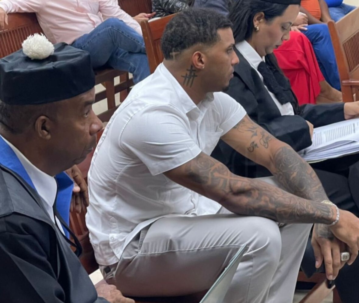 La Procuraduría Fiscal de Puerto Plata solicitó este lunes 30 años de reclusión mayor contra el pelotero dominicano Wander Franco, actualmente suspendido de las Grandes Ligas, por presuntos delitos relacionados con abuso sexual de menores y trata de personas.