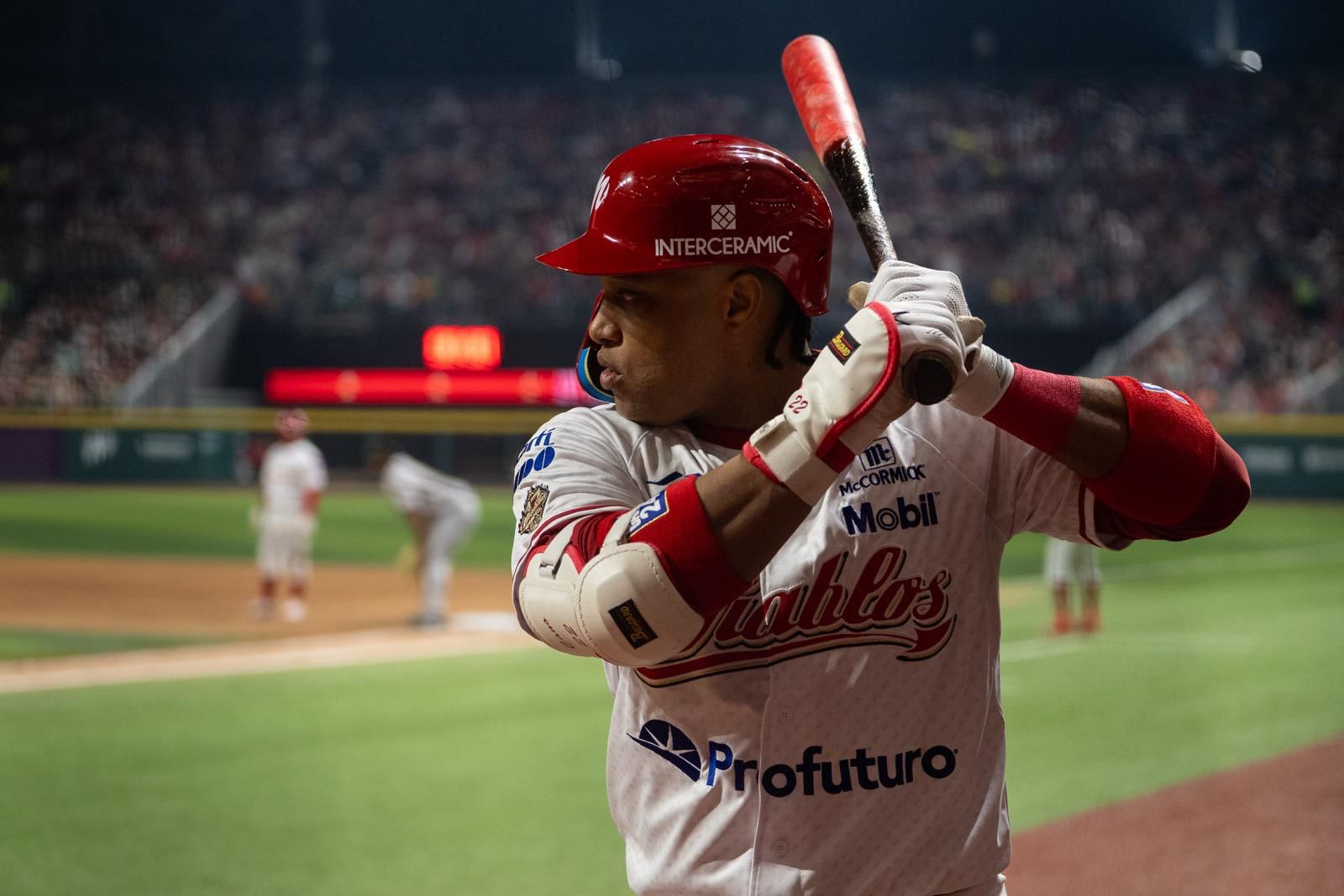 El pelotero dominicano estelar y legendario Robinson Canó, quien vive otra temporada de nivel MVP con los Diablos Rojos del México, encabezará el Juego de Estrellas de la Liga Mexicana de Beisbol (LMB) 2025.