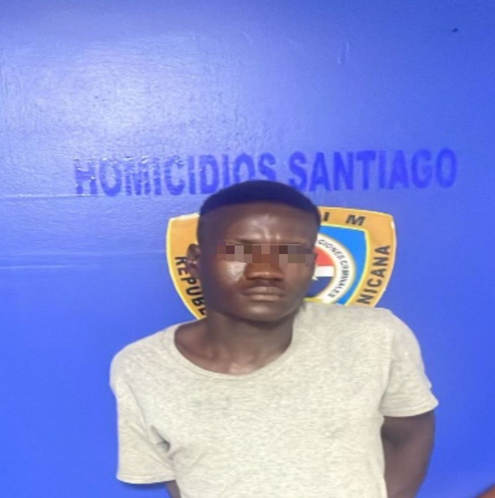 La Policía Nacional informa sobre el arresto del ciudadano haitiano Joni Pie y/o Starlin, alias “Ñato”, de 25 años, presunto responsable del homicidio del señor Eleuterio Toribio Toribio, quien era conocido como “Pingüino”, de 64 años, durante un asalto en el interior de su residencia, ubicada en el municipio de Navarrete, en febrero del año 2023.
