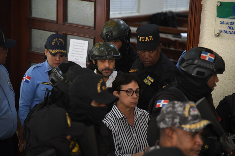 Este jueves por la tarde, el Ministerio Público presentará un recurso de apelación contra las medidas de coerción impuestas a los hermanos Antonio y Maribel Espaillat. Ambos están imputados de homicidio involuntario y golpes y heridas involuntarias, tras el trágico desplome del techo de la discoteca Jet Set Club el pasado 8 de abril. 