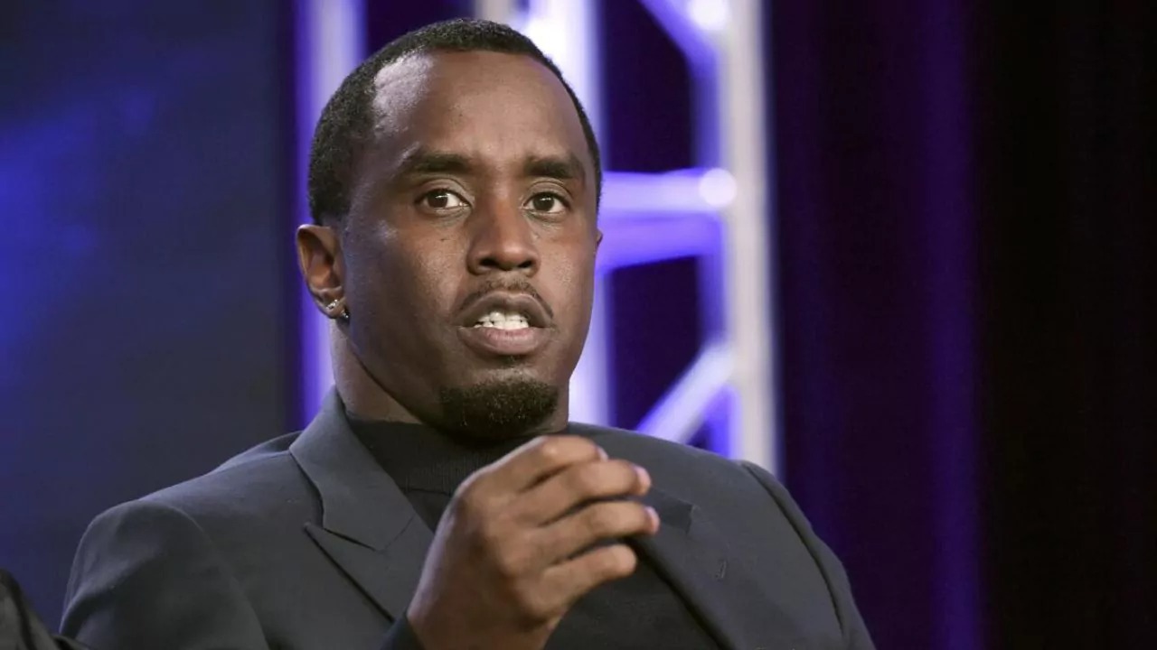 La defensa de Sean Combs —conocido como Diddy—, en el caso que enfrenta en Nueva York, aseguró este viernes en sus alegatos finales que este juicio no va sobre tráfico sexual, sino sobre «un estilo de vida liberal» en el que sus entonces novias querían participar