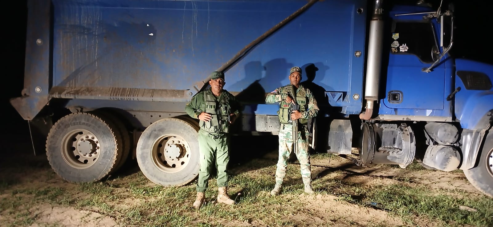 Monte Cristi – El Servicio Nacional de Protección Ambiental (SENPA), en coordinación con el Ministerio de Medio Ambiente, intervino una mina ubicada en el sector Jobo Corcobado, municipio Castañuela, provincia Monte Cristi, la cual operaba de manera ilegal al carecer de los permisos ambientales correspondientes.