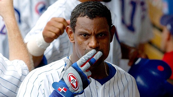 La histórica casa de los Cachorros de Chicago, el Wrigley Field, volverá a recibir este viernes al emblemático ex–jardinero dominicano Sammy Sosa, quien regresa por primera vez desde su abrupta y controvertida salida al cierre de la temporada 2004.