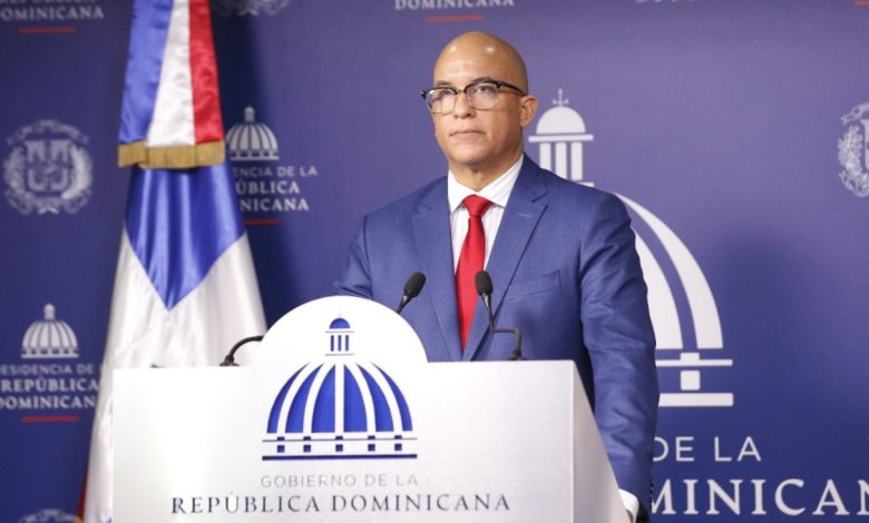  El vocero de la Presidencia de la República, Homero Figueroa, desmintió este jueves que uno de los informes técnicos sobre el colapso del techo de la discoteca Jet Set haya sido entregado al presidente Luis Abinader antes de su remisión a la Procuraduría General de la República (PGR).