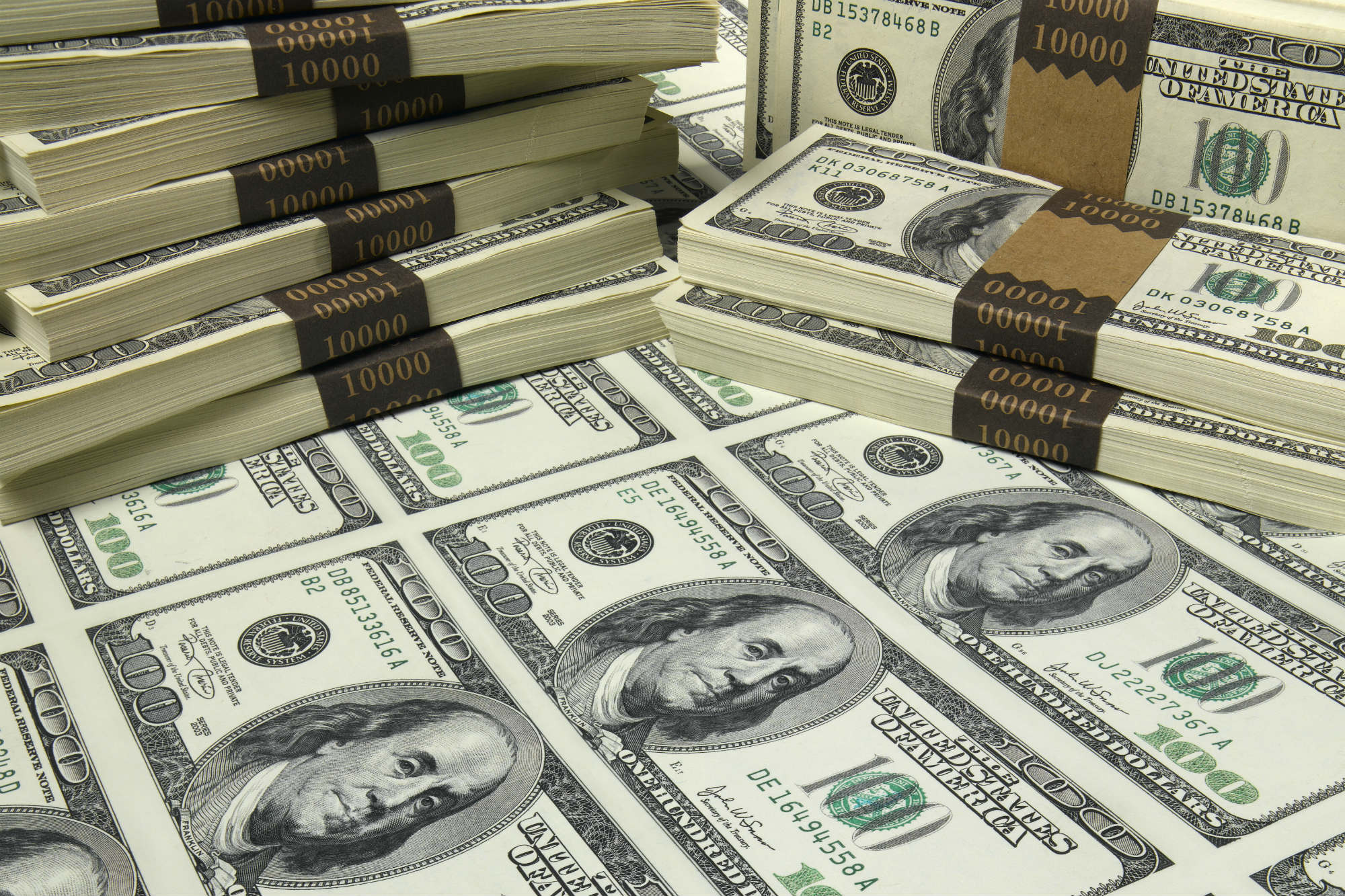  Este miércoles 18 de junio, el precio del dólar en República Dominicana presenta ligeras variaciones en República Dominicana, según los datos emitidos por el Banco Central y diversas entidades financieras del país.