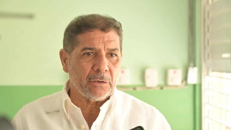 El ministro de Agricultura, Limber Cruz, defendió este sábado la política del gobierno en torno a las importaciones agrícolas reguladas por temporada, asegurando que la apertura o cierre de estos procesos depende del comportamiento de la producción nacional, como una forma de proteger a los productores locales sin descuidar el abastecimiento del mercado interno.