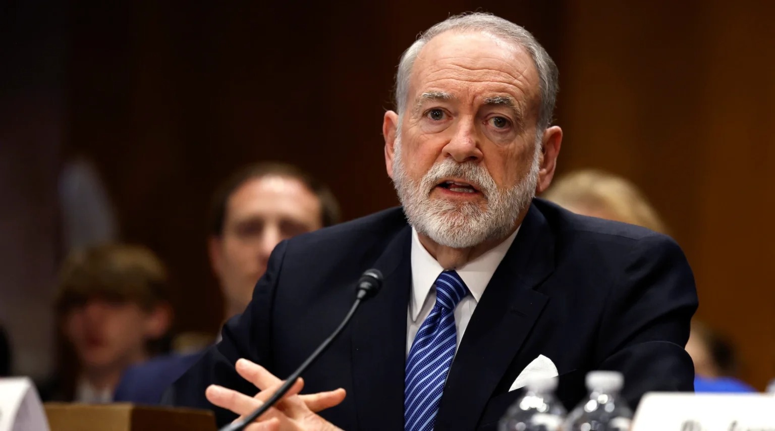 El embajador de Estados Unidos en Israel, Mike Huckabee, sugirió este martes que los bombaderos norteamericanos B-2 "quizás tengan que visitar Yemen", después de que Israel interceptara un misil lanzado por los rebeldes hutíes desde territorio yemení.